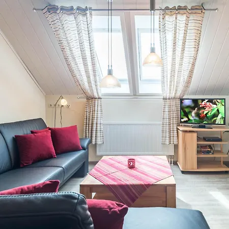 Unterm Dachlaeufer Og Apartment Boltenhagen (Ostseebad)