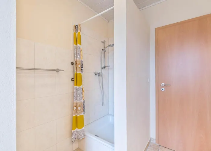 Unterm Dachlaeufer Og *